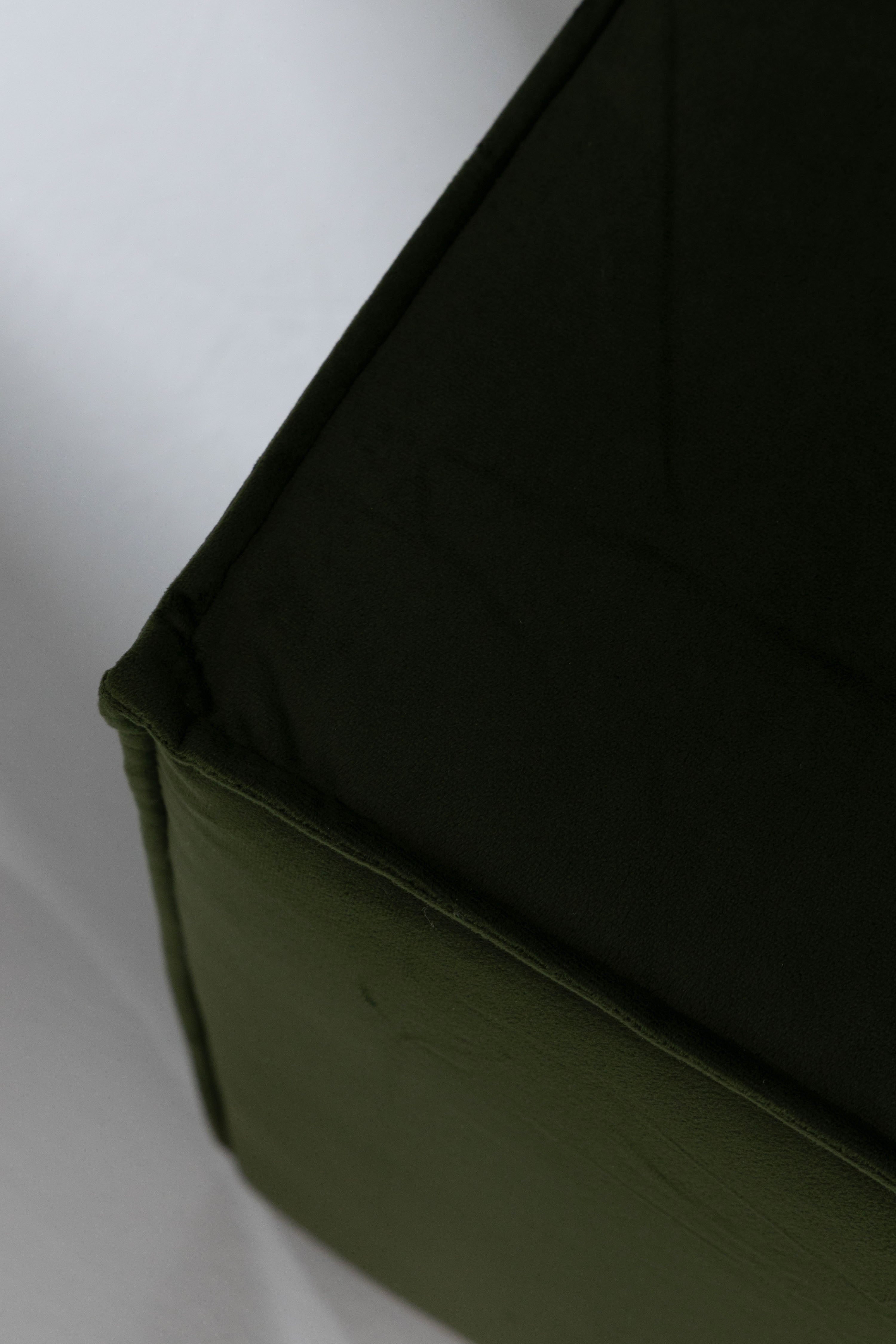 Safa Green Lounge Chair