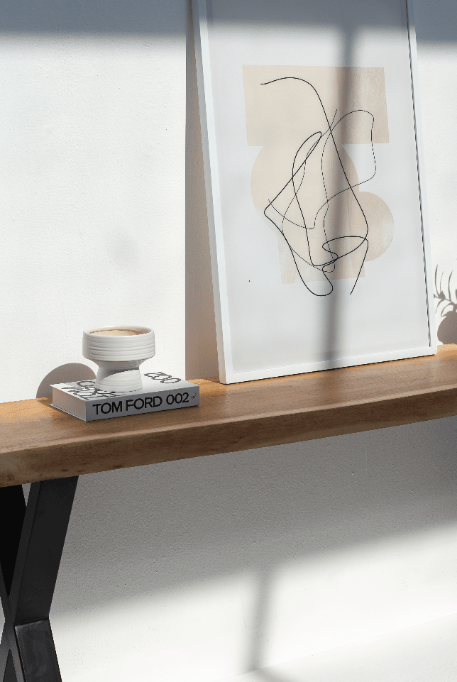 White Plate Ceramic Vase