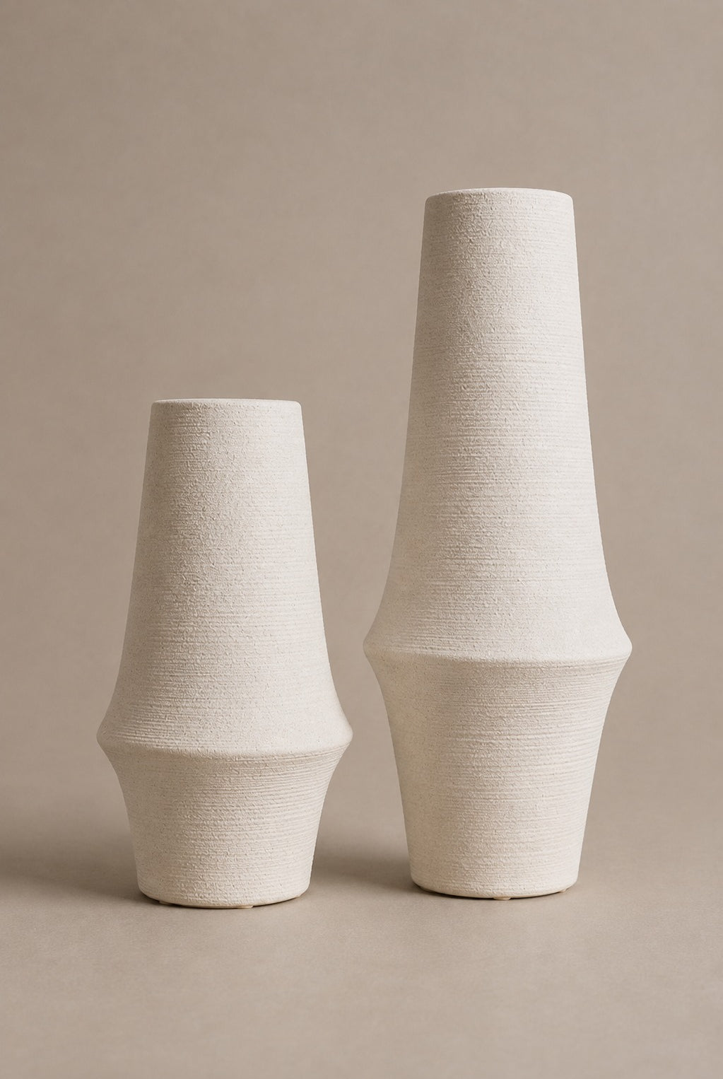 Tivora White Ceramic Vase