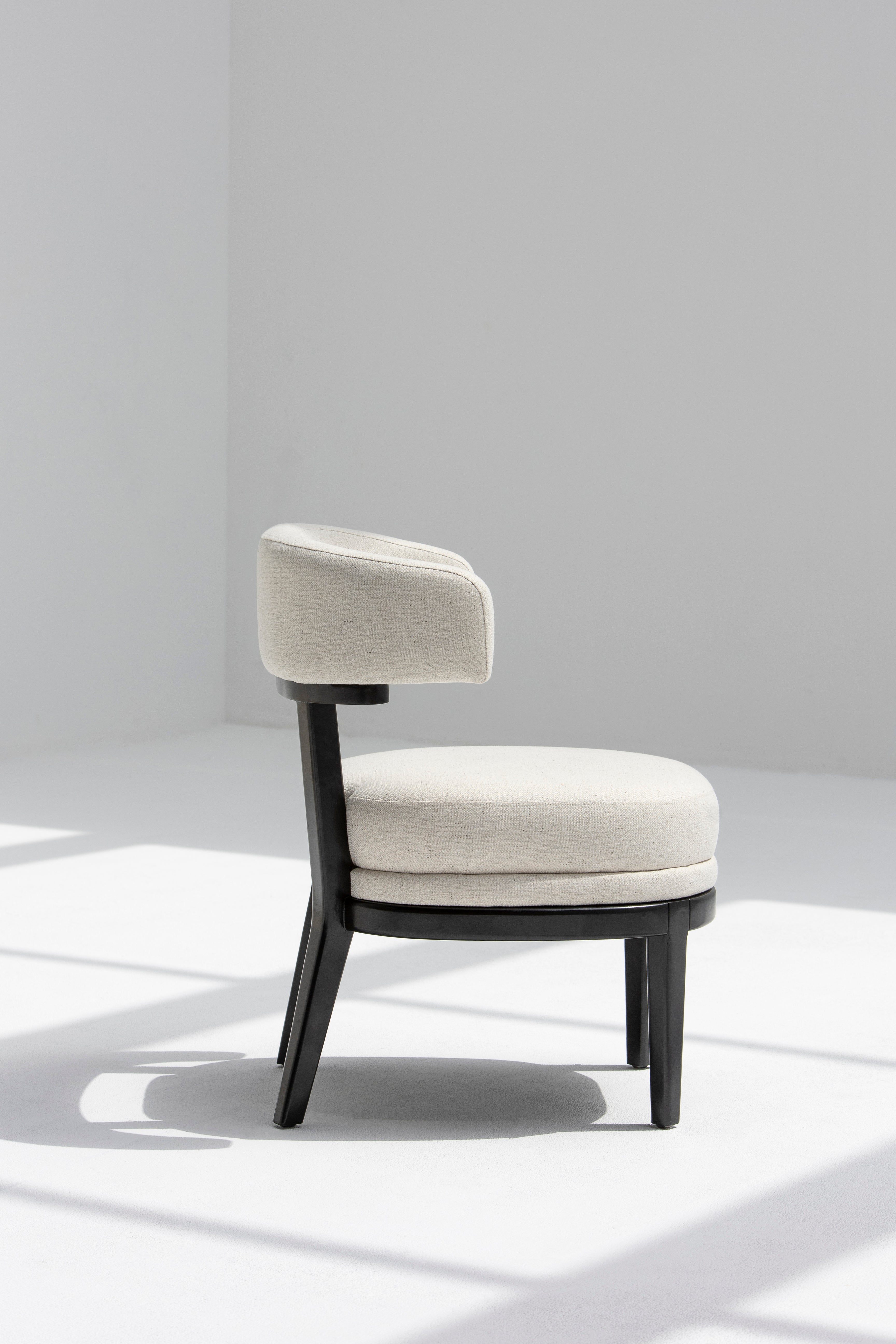 Valencia Lounge Chair