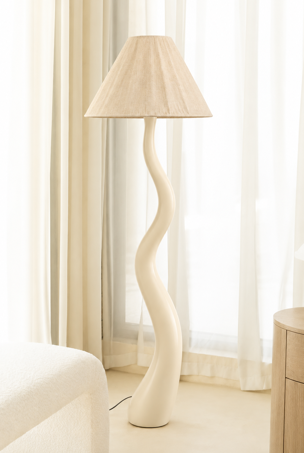 Veluna Ivory Wavy Floor Lamp 1