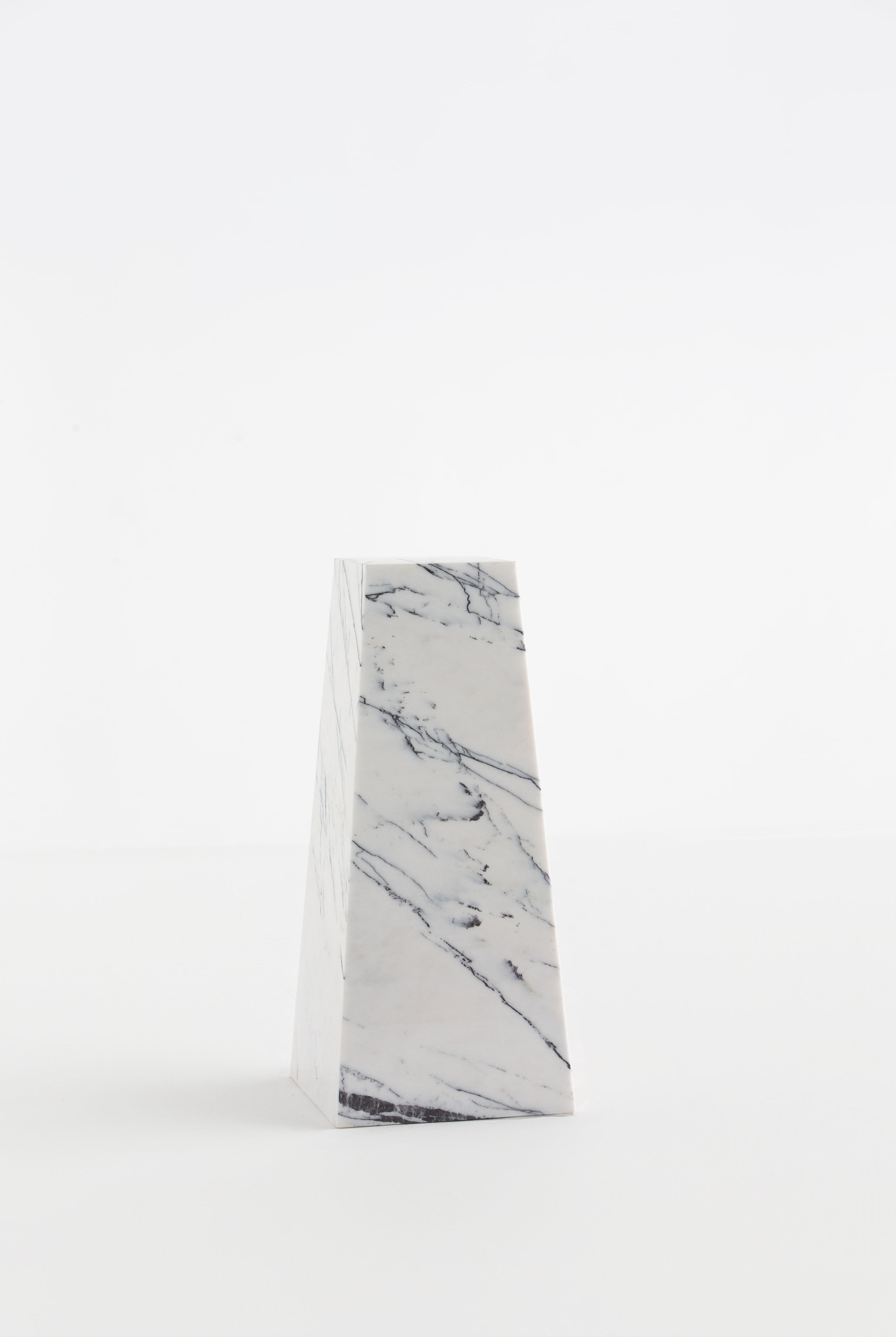 Kirana Lilac Marble Pyramid Plinth