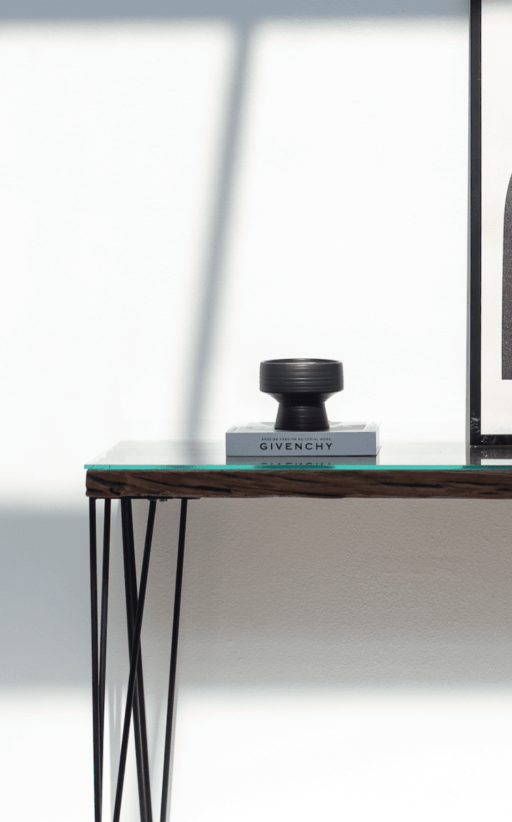 Black Plate Ceramic Vase