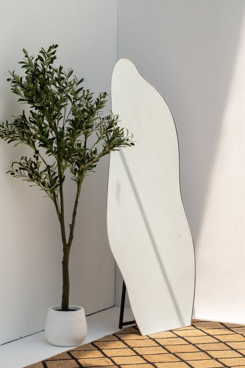 Odessa Irregular Silver Fr Mirror with Back LED (2 Sizes) Homekode