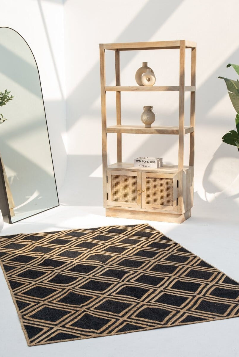 Lozenge Chic - Black & Beige Braided Jute Rug (2 Sizes)