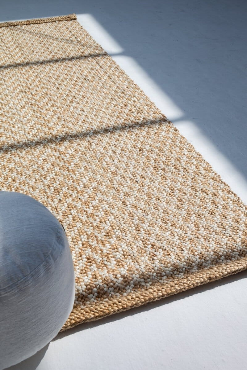 Artisan Haven - Crochet Rectangle Jute Rug (200x300 CM)