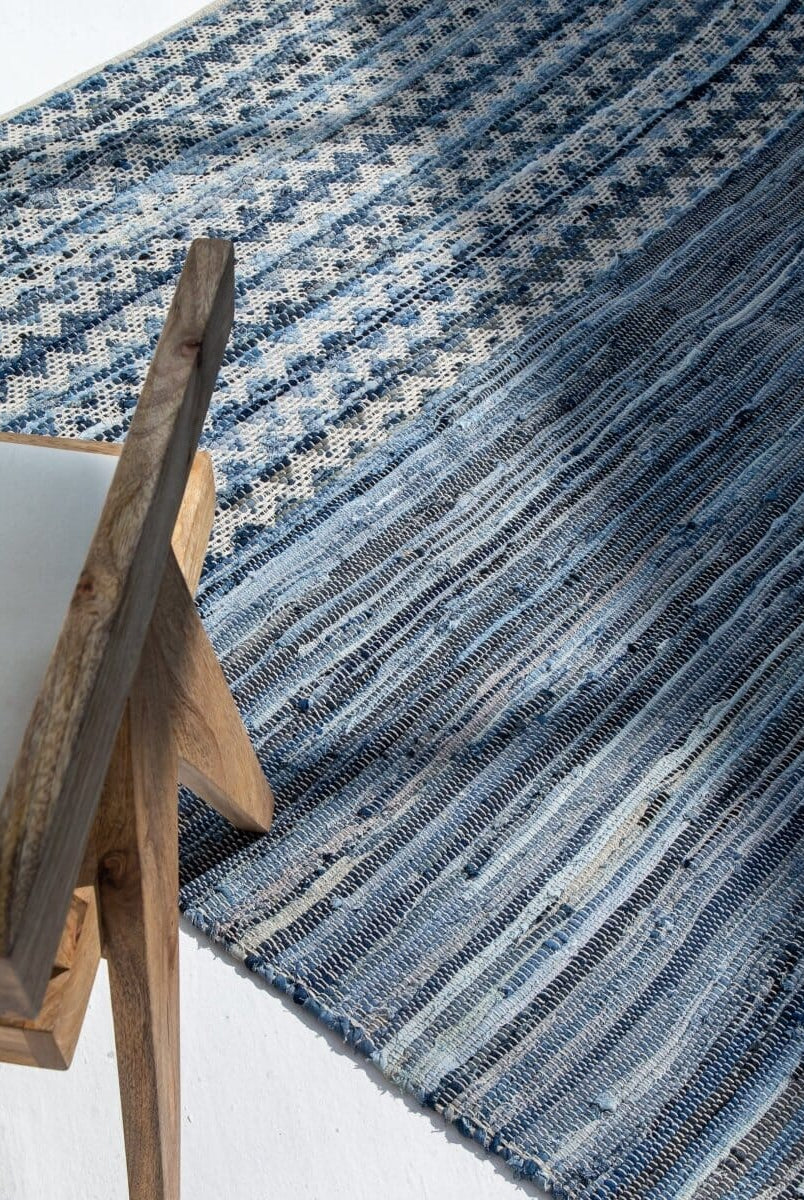 Azure Zigzag - Blue Woven Rug (5 Sizes)