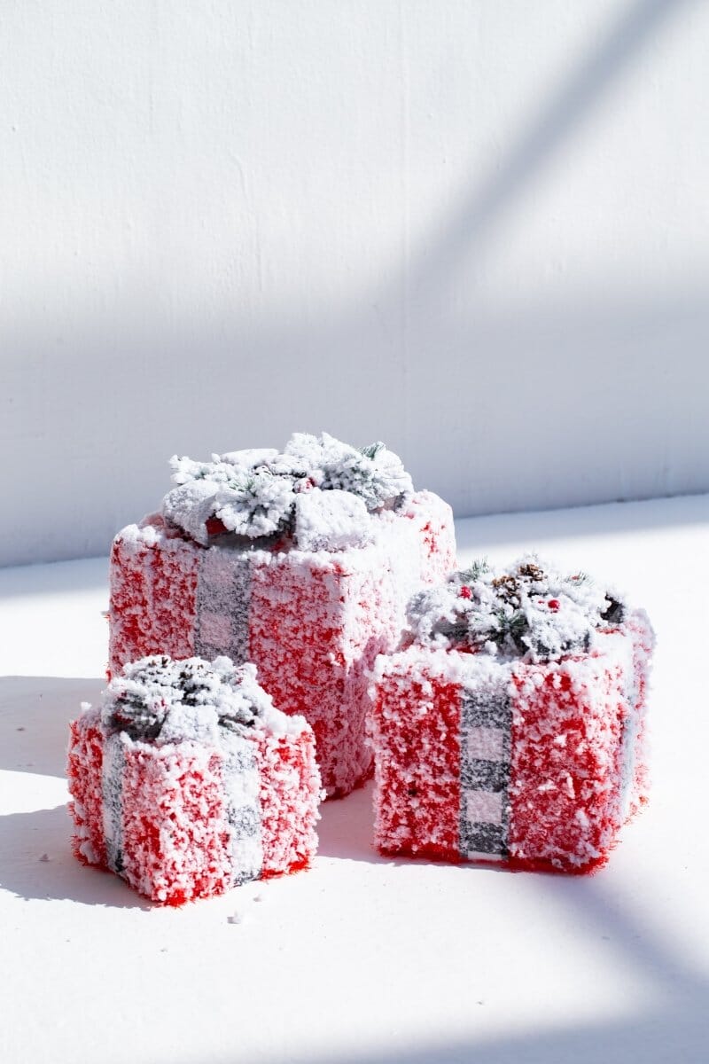 Set of 3 Light Up Red Snowy Present Boxes Homekode