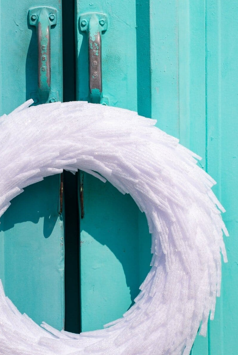 Snow Christmas Wreath Homekode