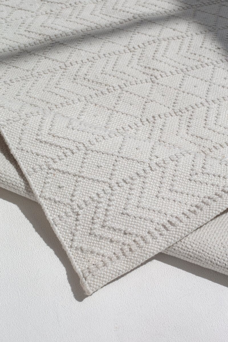 Bohemian Snowflake - Woven Rug (4 Sizes)