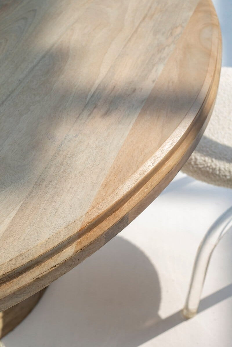 Giselle Wood Dining Table with Hourglass Leg (2 Sizes) Dining Tables Homekode