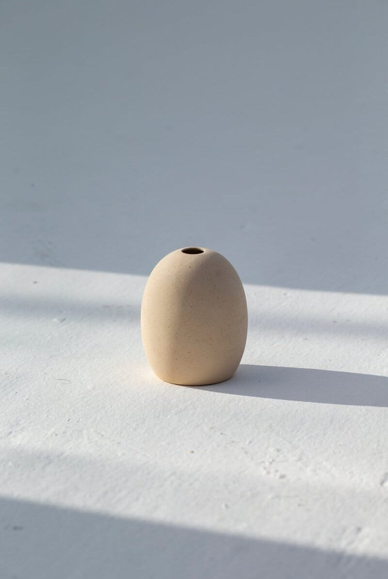 Mini Oval Beige Ceramic Vase (7x9 CM)