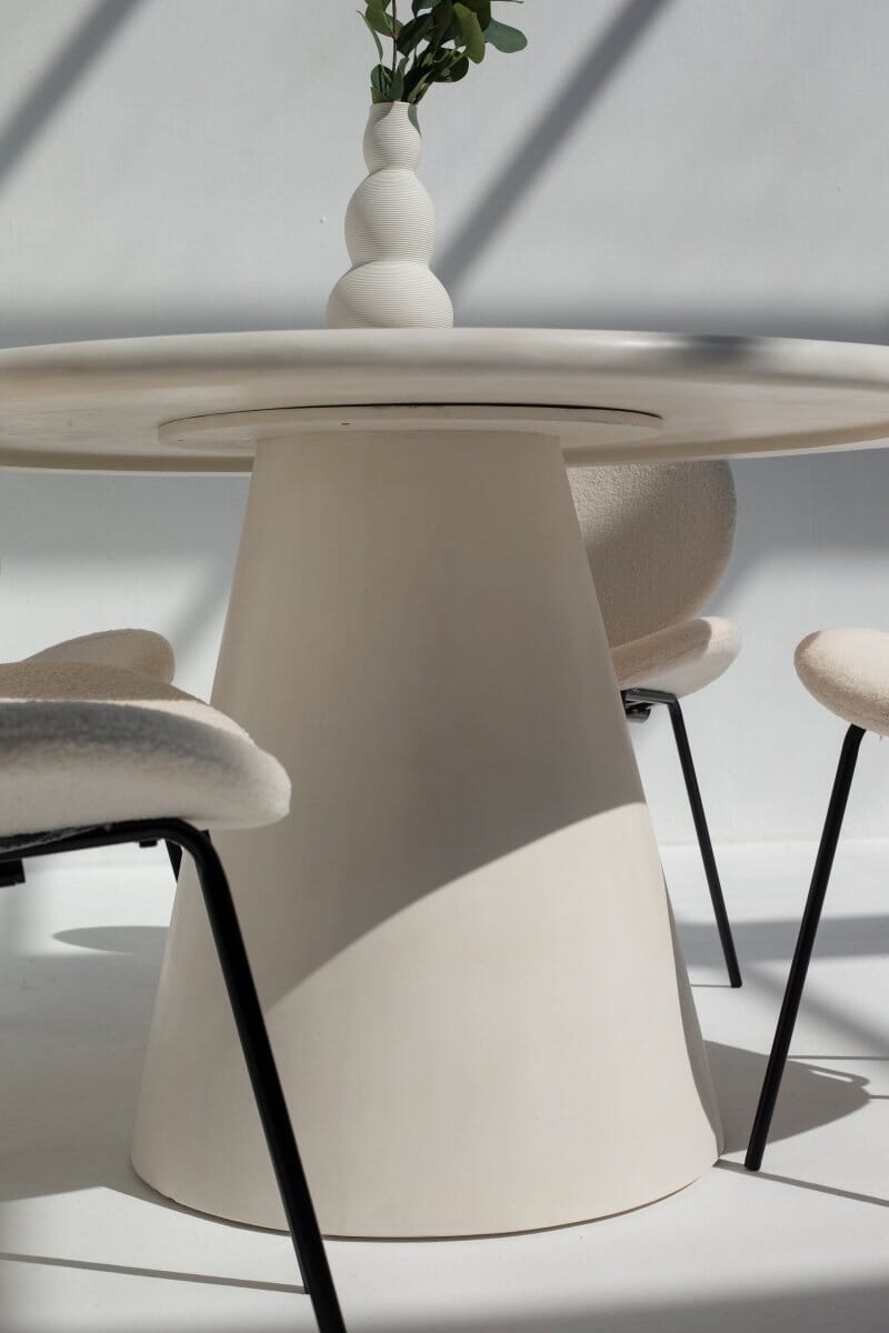 Abigail Off White Dining Table with Irregular Round Top Homekode