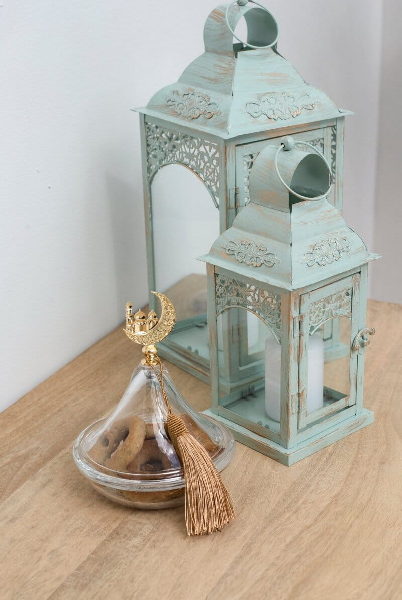 Light Green Ornate Lanters Homekode