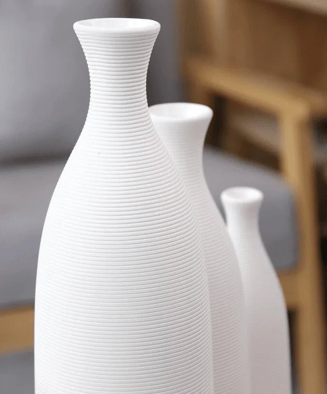 Long Nordic White Vase (4 Sizes)