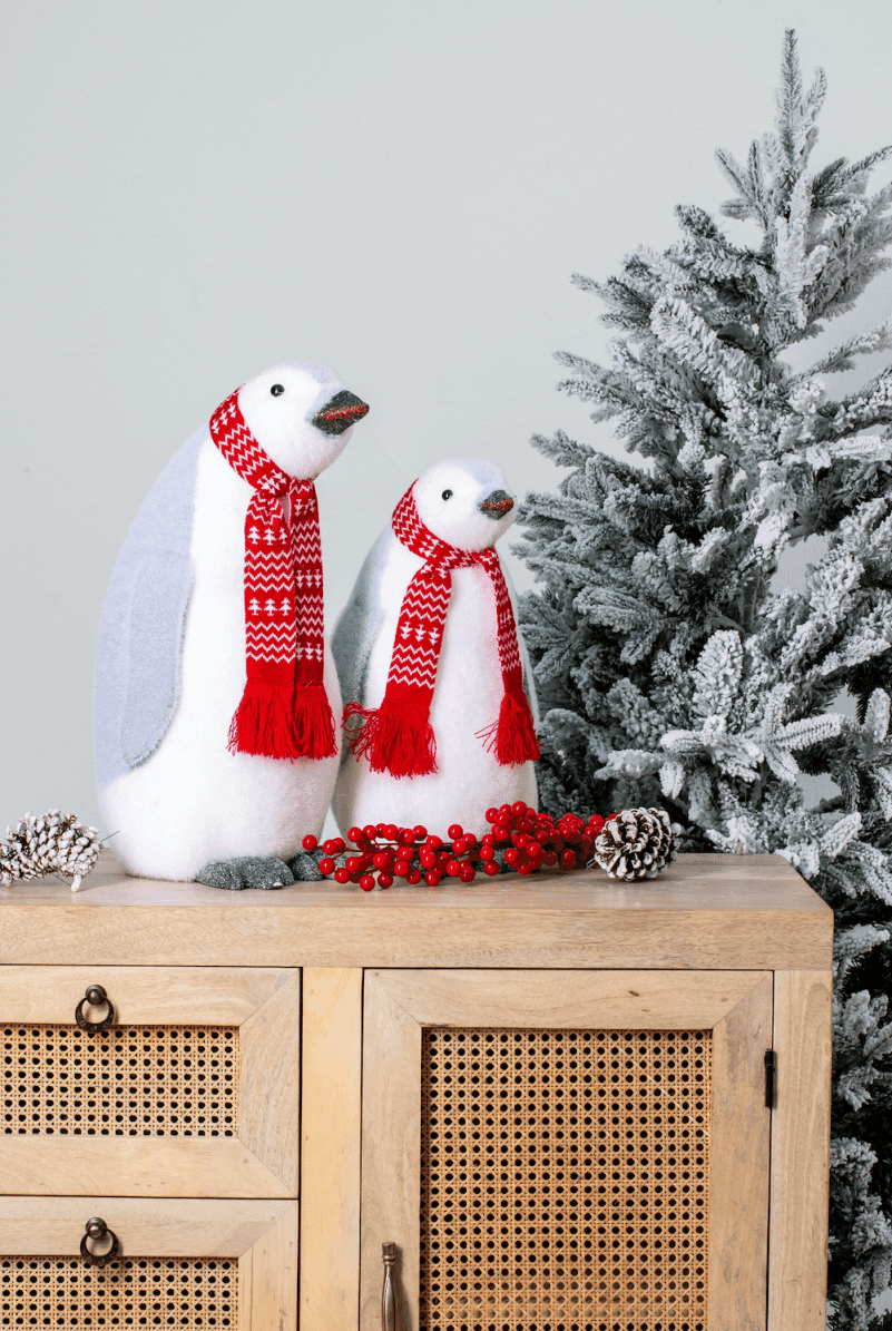 Penguin Christmas Decor (2 Sizes) Homekode