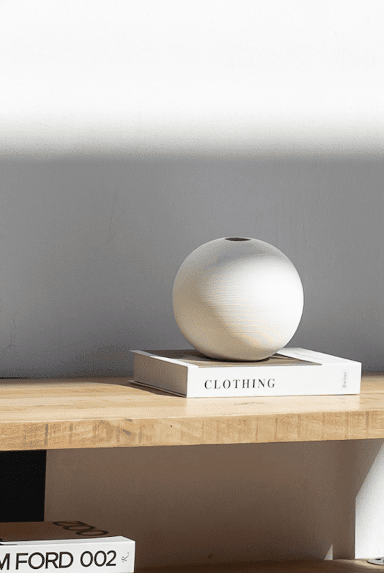 Round Ceramic Off-White Vase (2 Sizes)