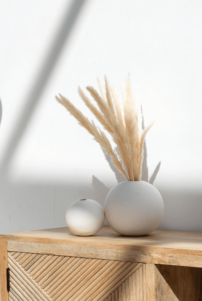 Round Ceramic Off-White Vase (2 Sizes)