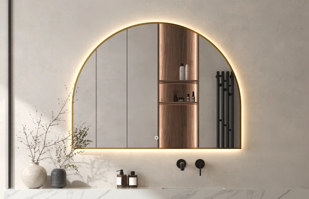 LED Mirrors vs. Regular Mirrors: Which One Is Right for Your Bathroom?