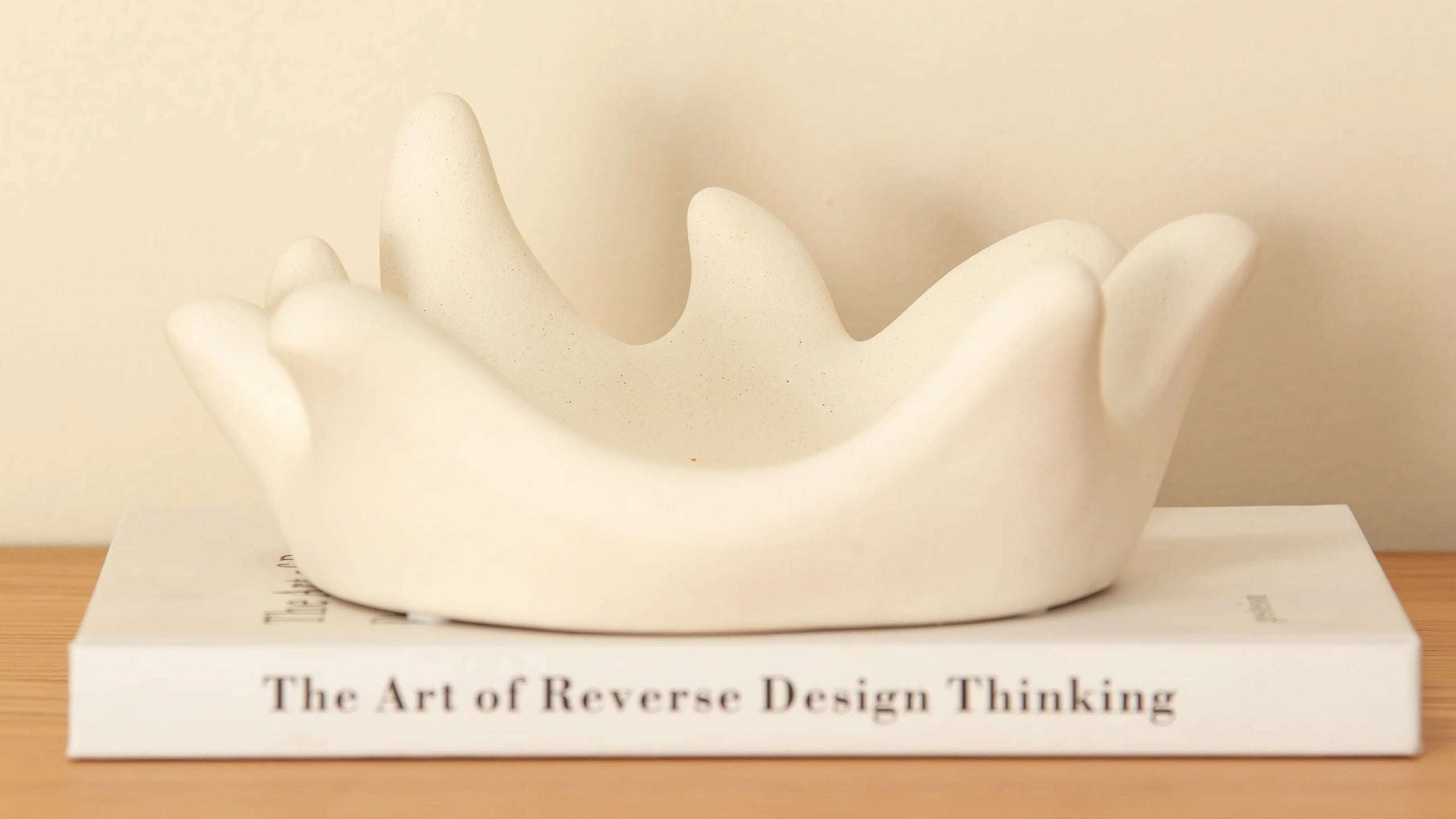 Decorative Sculpture Art: A Styling Guide for UAE Home Interiors