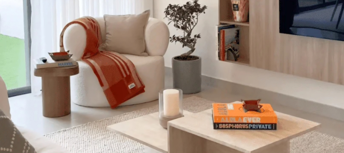 Beyond Beige: Embracing Bold Colors and Maximalist Flair in Dubai Interiors Right Now