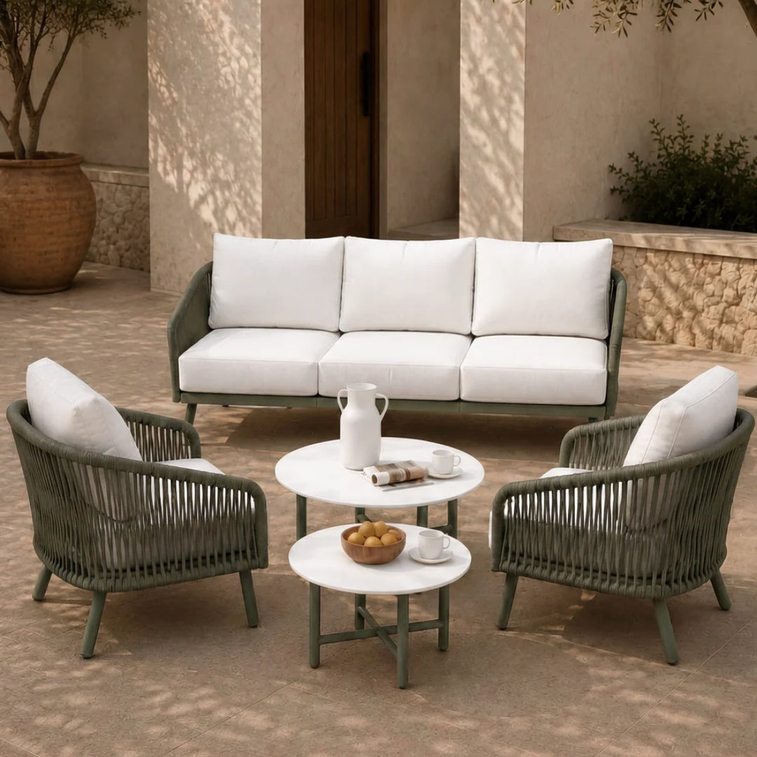 Outdoor Furniture & Decor