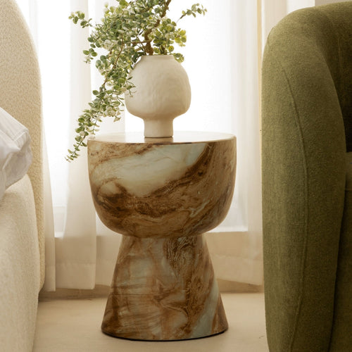 Side Tables & Plinths