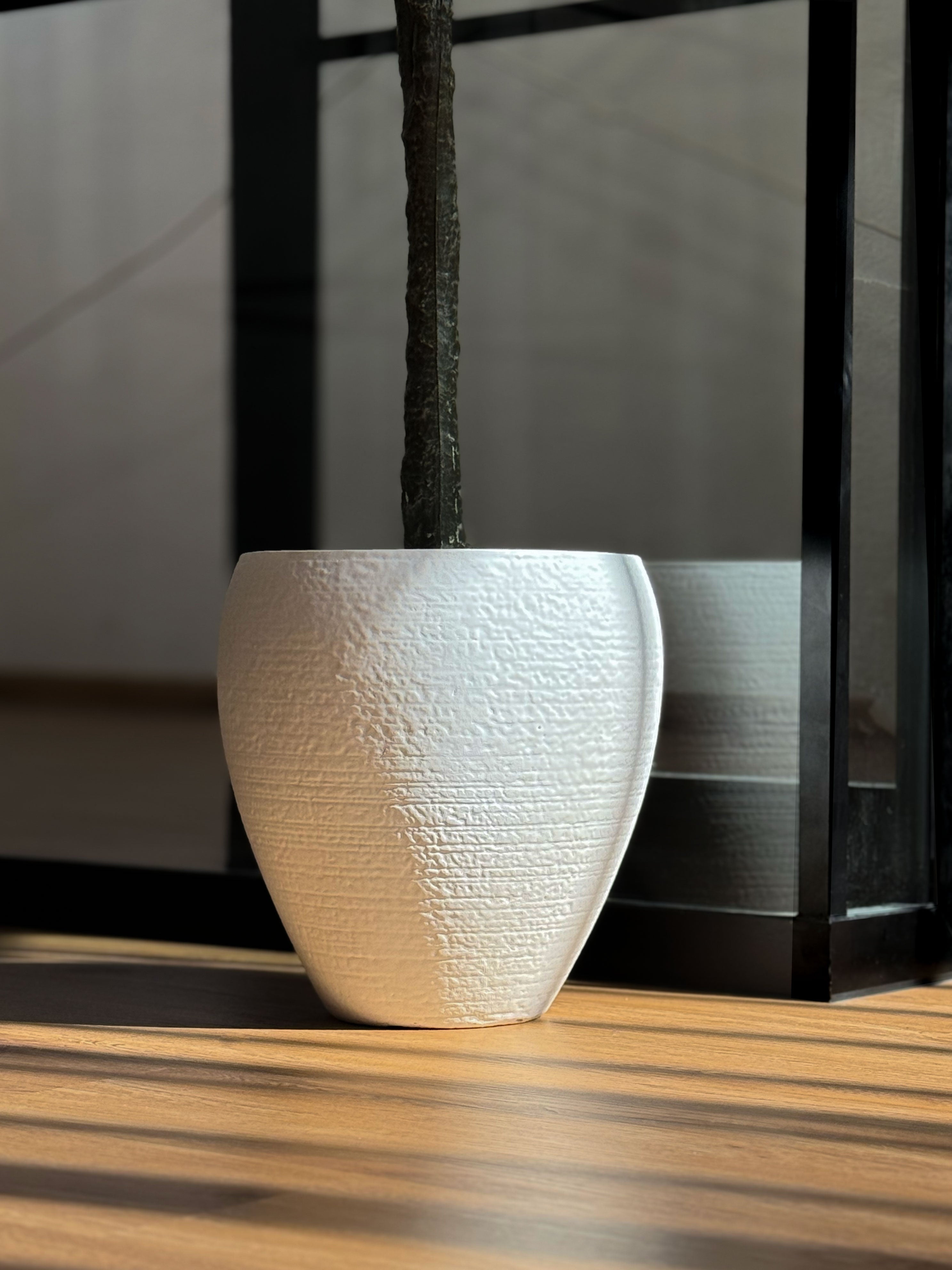 Avia Concrete White Pot