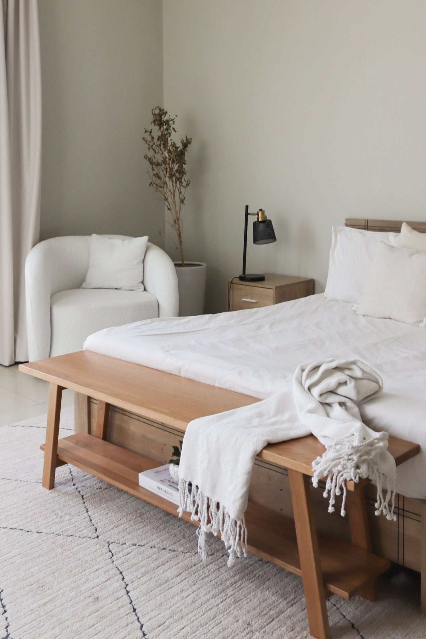 Amanti Off White Boucle Lounge Sofa Chair