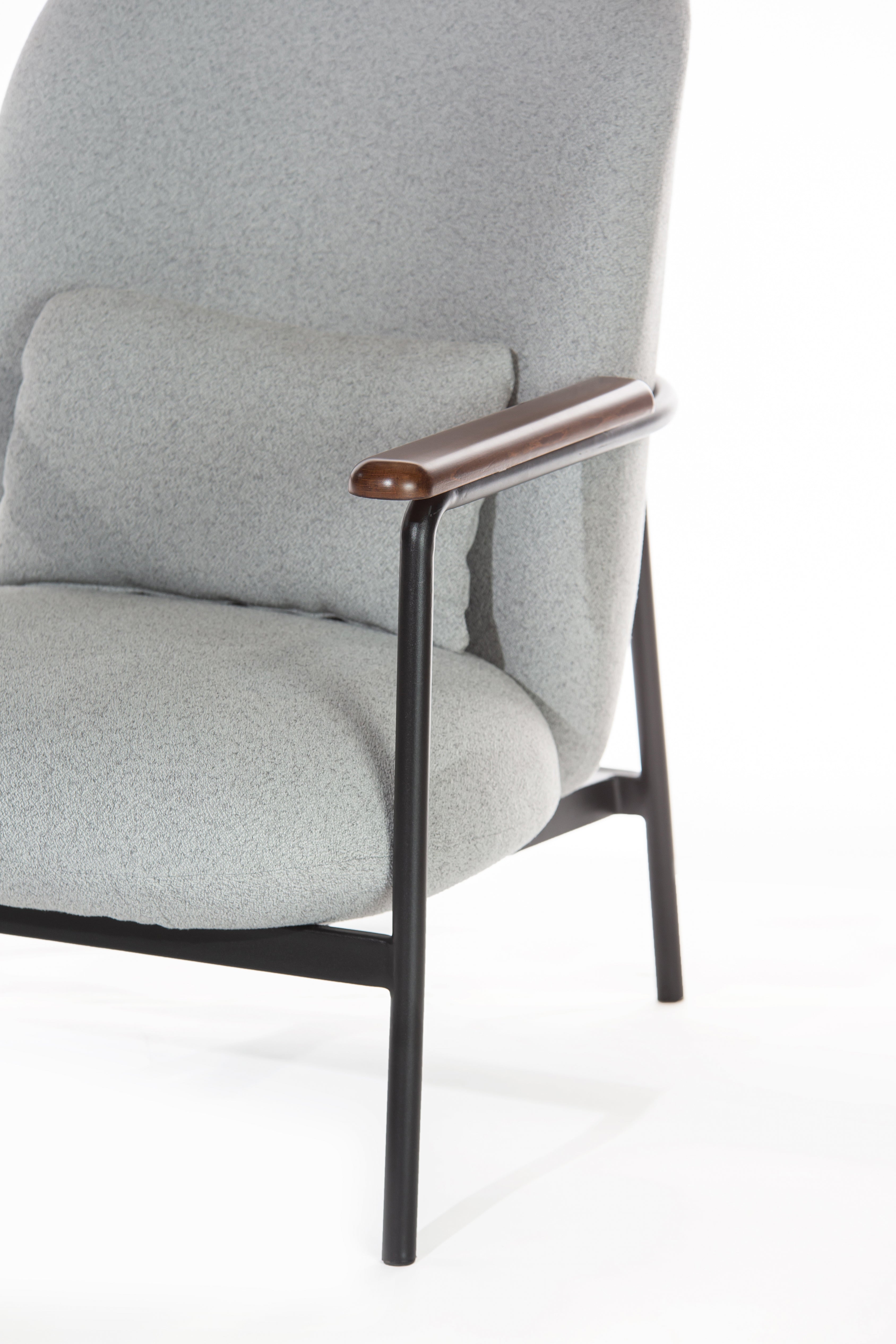 Amelise Lounge Chair