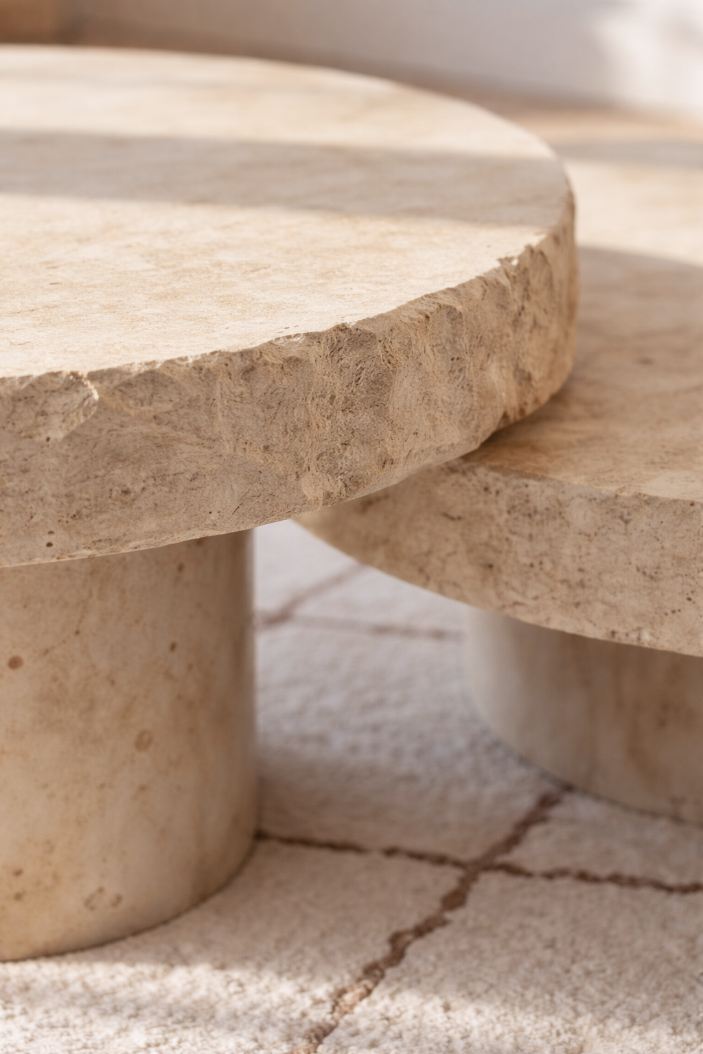 Table Arezzo Rond Elevate Your Living Room with a Round Travertine Coffee Table – Homekode