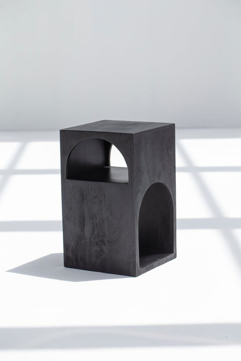 Vilnius Arched Black Painted Side Table Side Table Homekode 