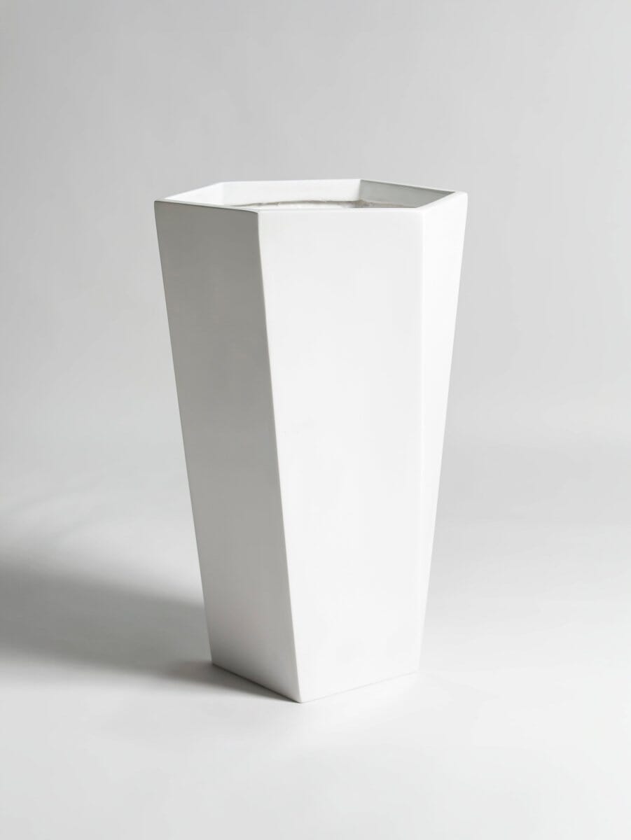 Prisma White Fiber Glass Pot
