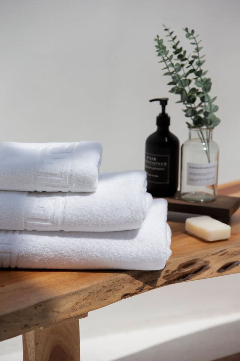 White Luxe Hotel Towels  