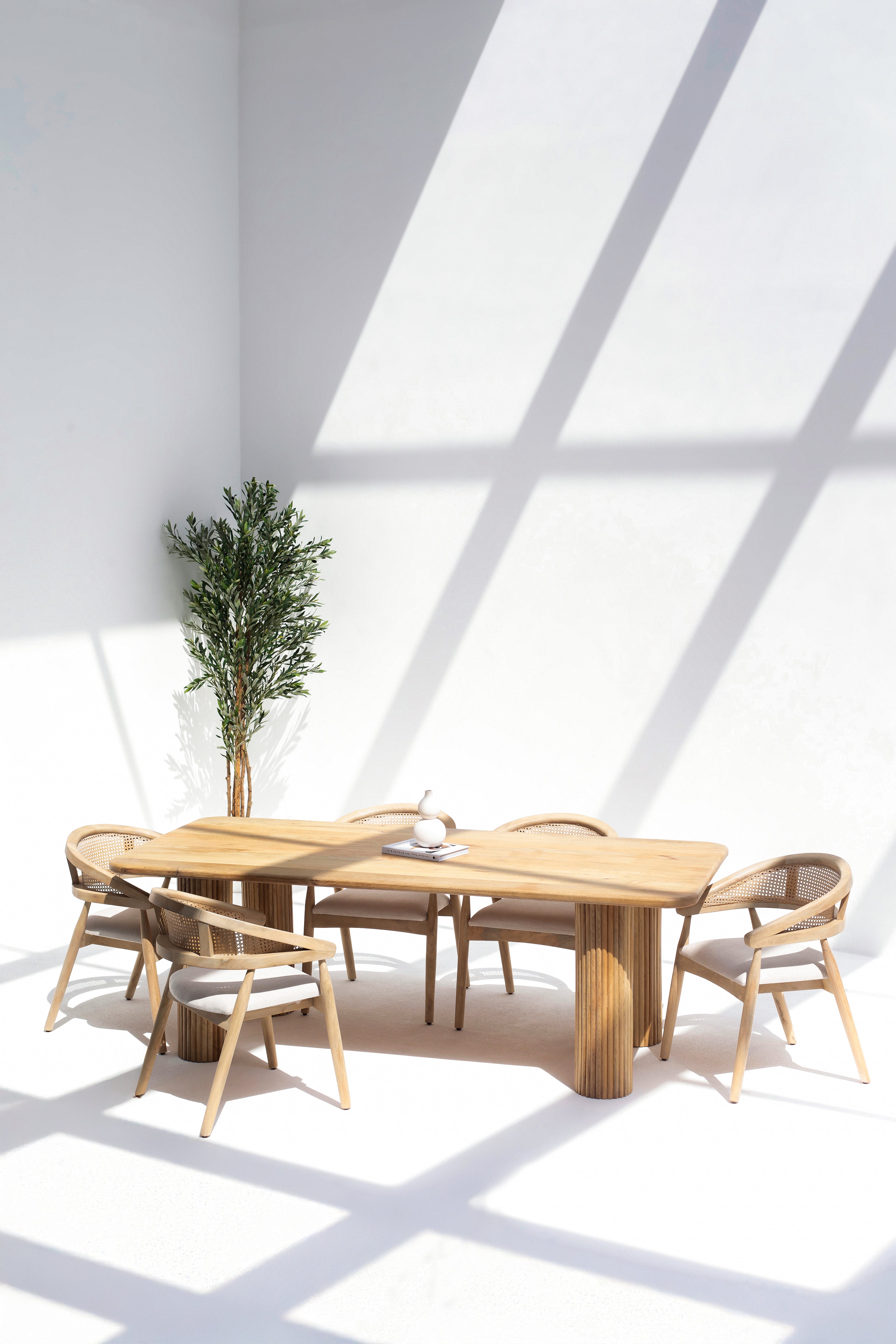 Umbria Mango Wood Dining Table