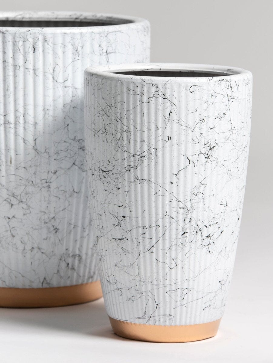 Gilded Groove Ceramic Pot (3 Sizes)