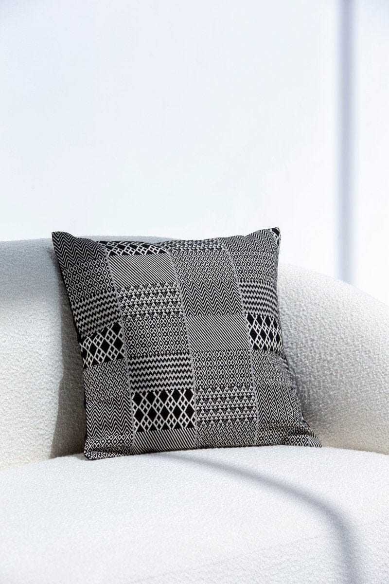 Black & White Polyester Cushion Cover (45x45 CM) Cushion -- Cushion Cover 