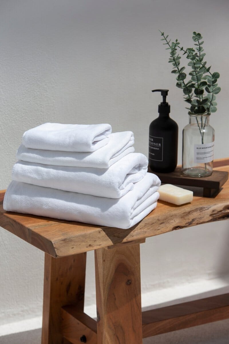 White Luxury Microfiber Hotel Towel  