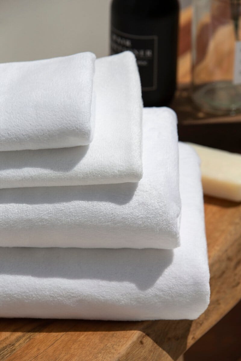 White Luxury Microfiber Hotel Towel  