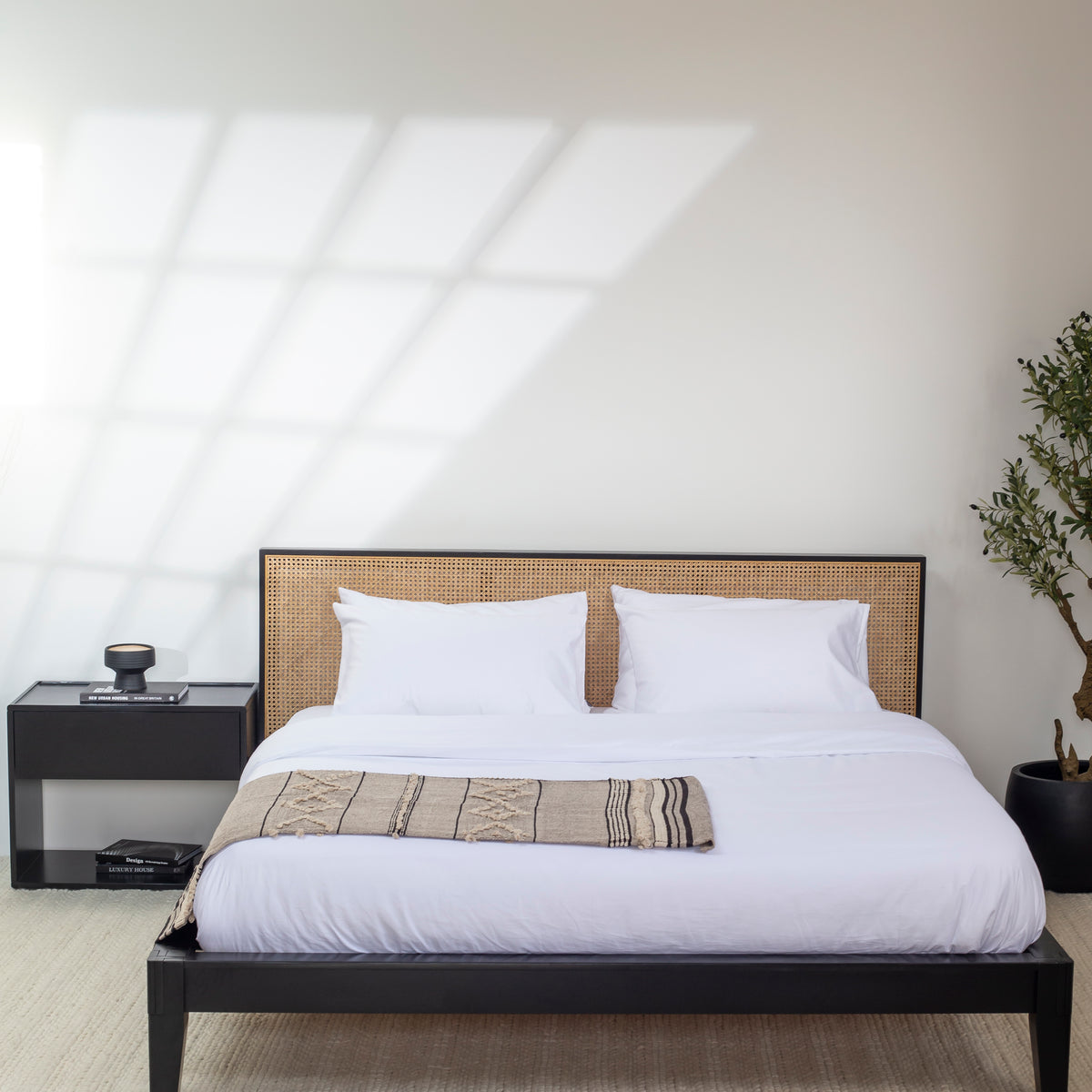 Midori Rattan Black Wood Japanese Joinery Bed – Homekode