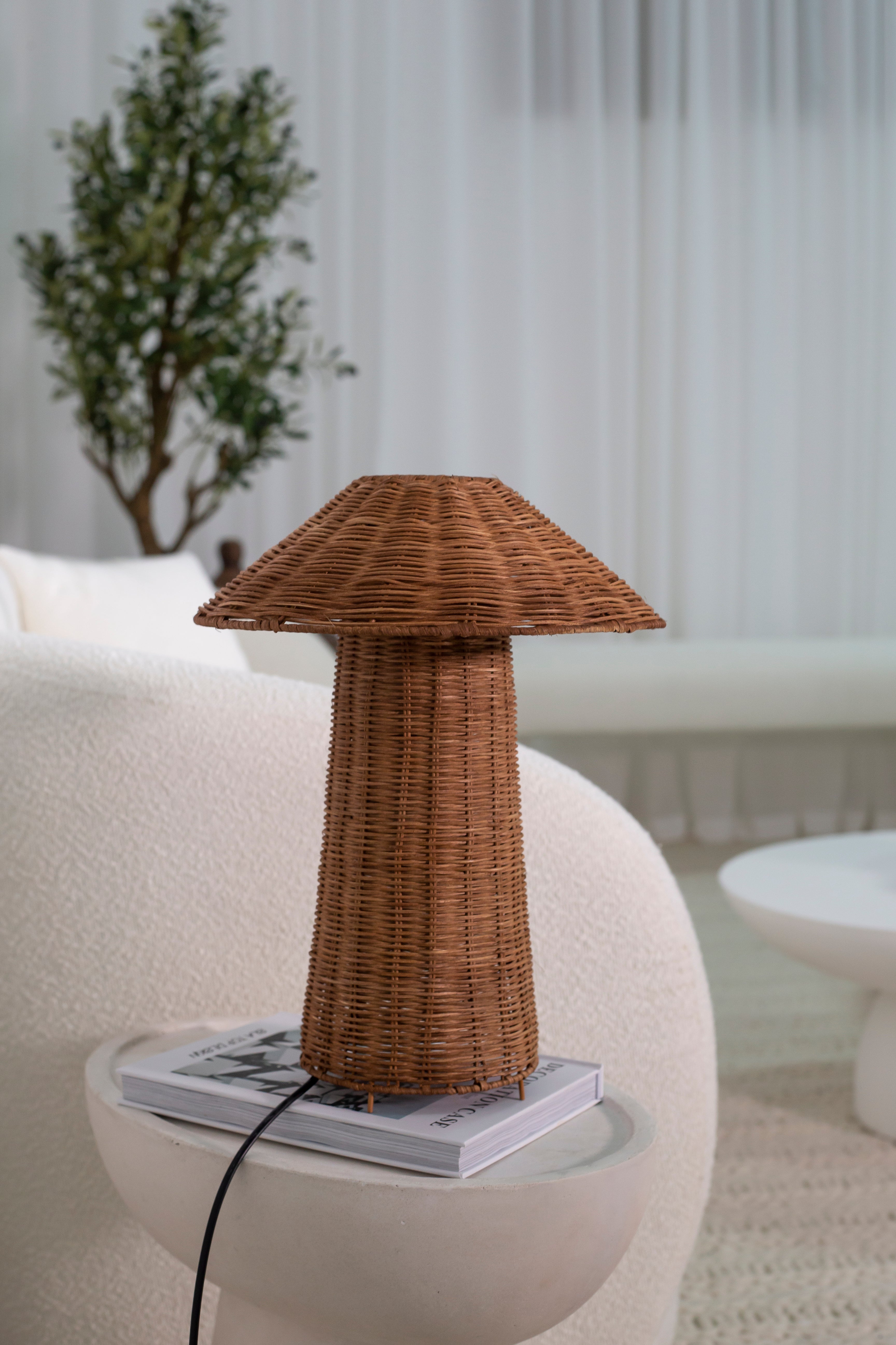 Cottage Glow Table Lamp