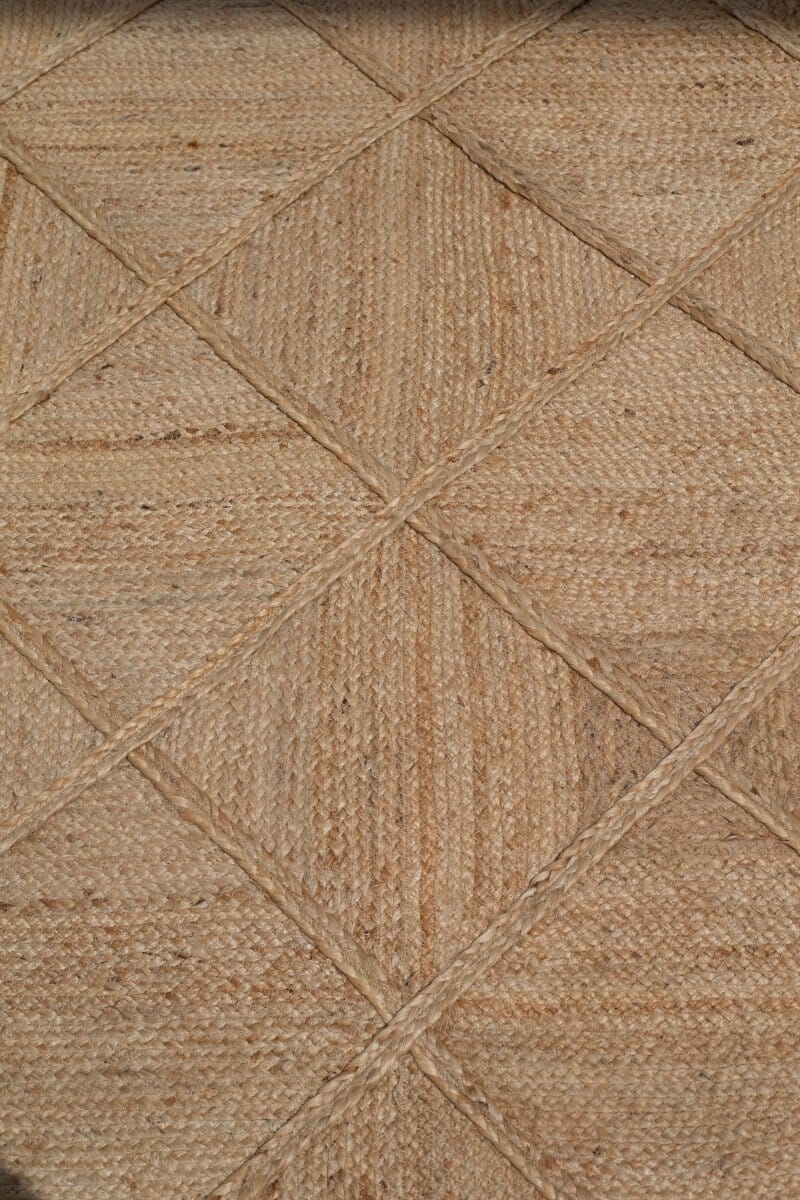 Timeless Diamond Trellis Jute Rug: Sustainable Elegance for Your Home RAM 