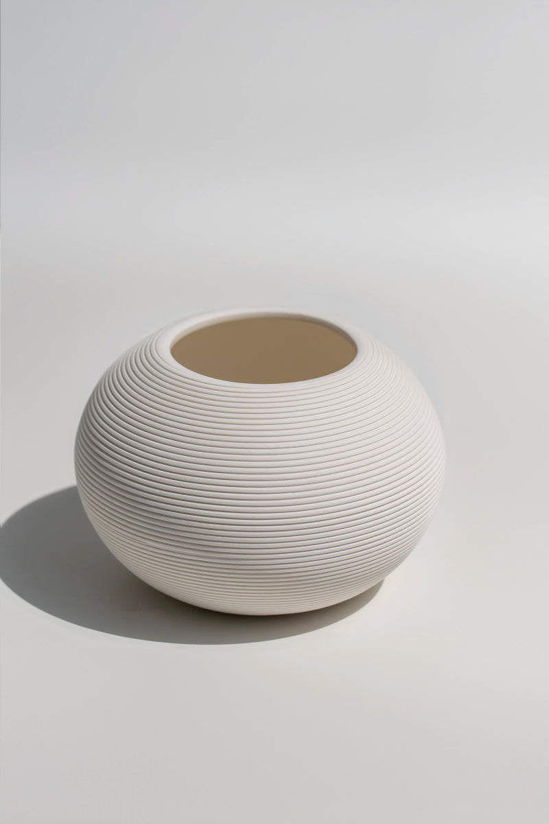 Round Flat Ceramic Vase IBE02 