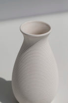 Mini Serene Curved Vase