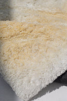 Cloud Comfort - Off-White Fluffy Shaggy Rug (2 Sizes) Table Tuft Shaggy 