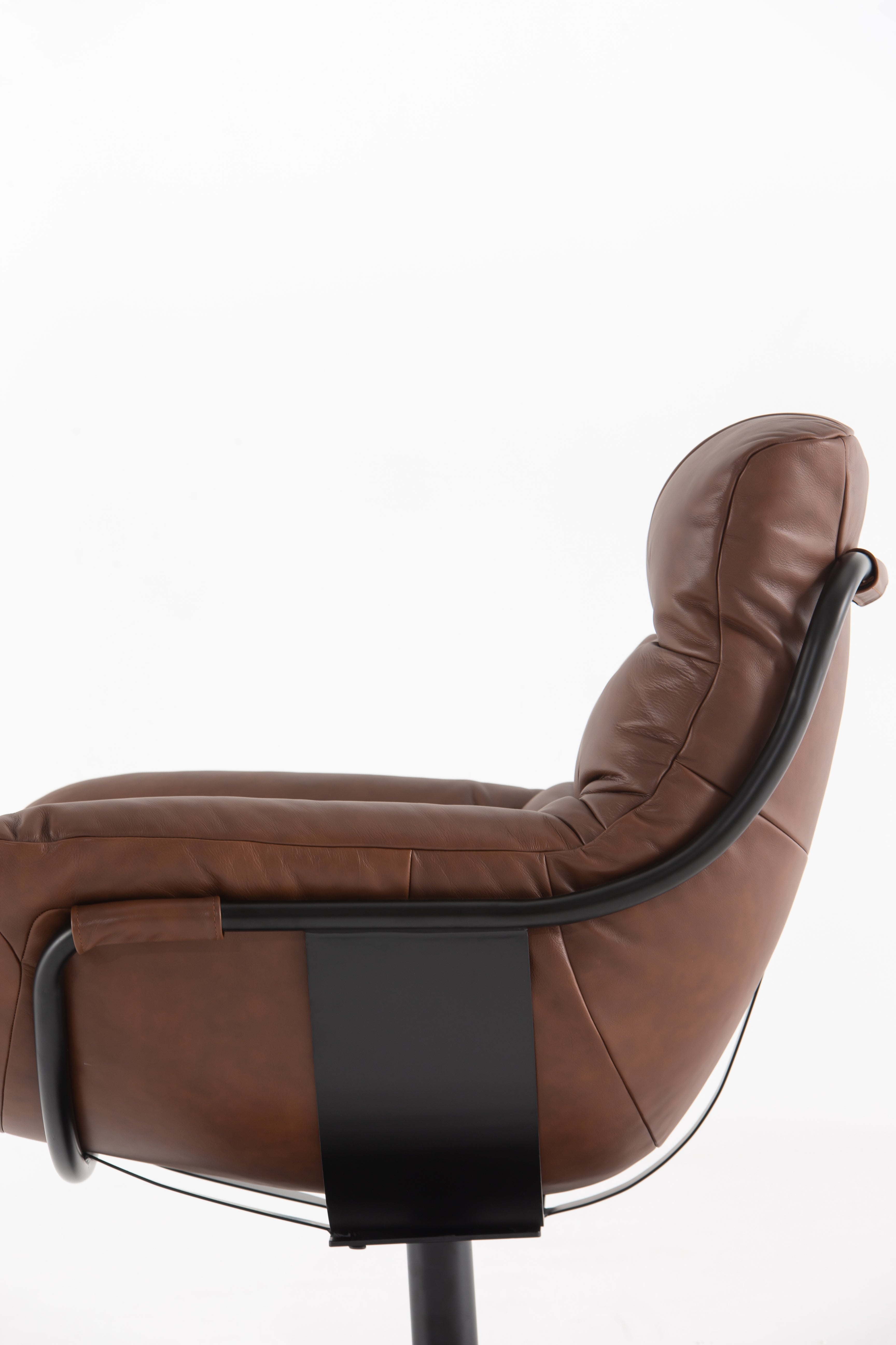 Lariska Leather Sofa Chair