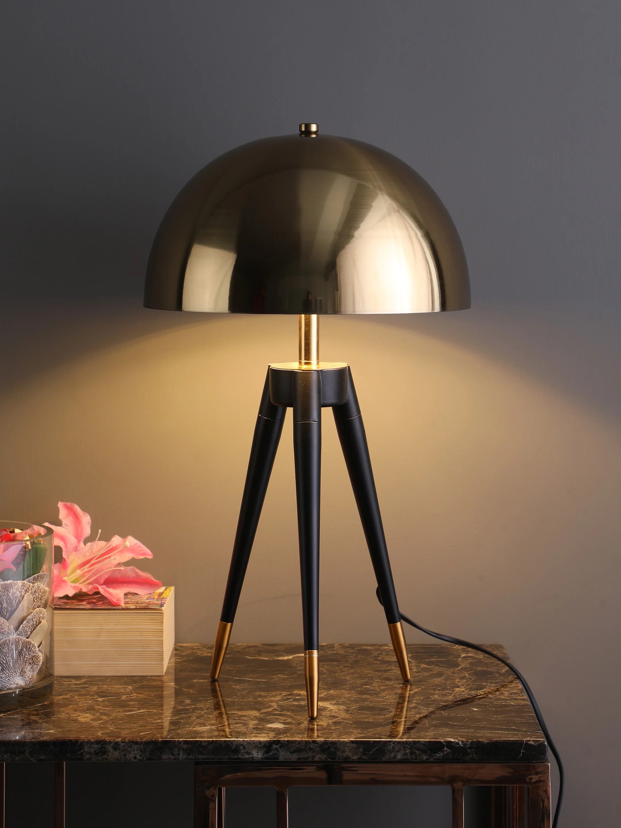 Black and Top Gold Table Lamp Home  