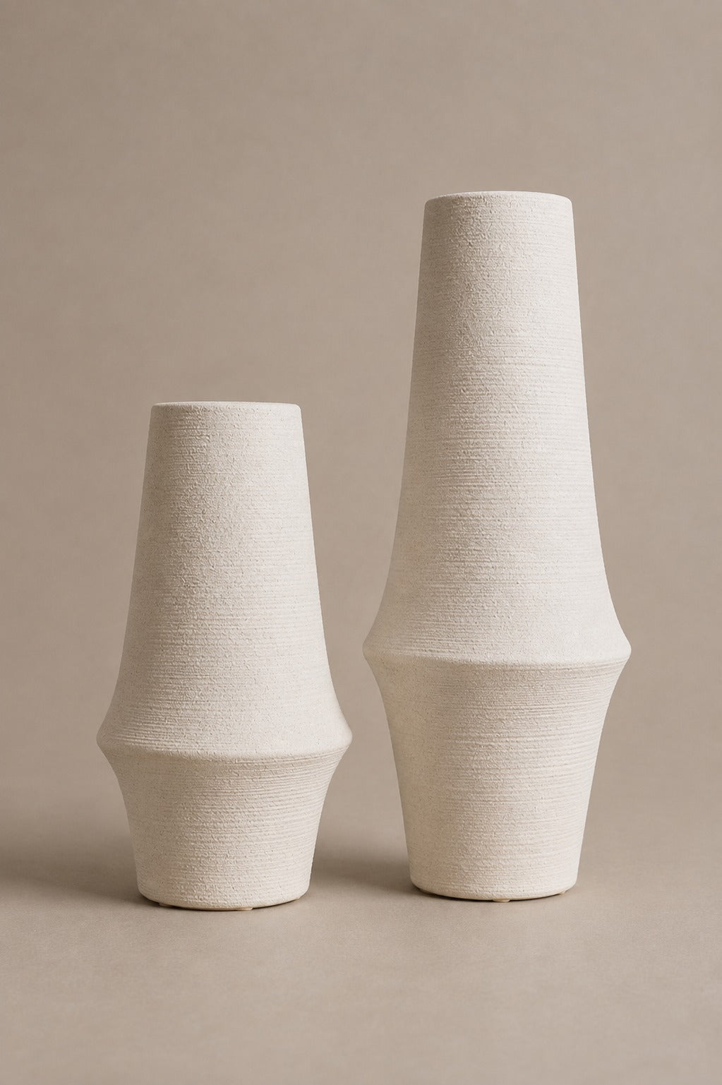 Tivora White Ceramic Vase