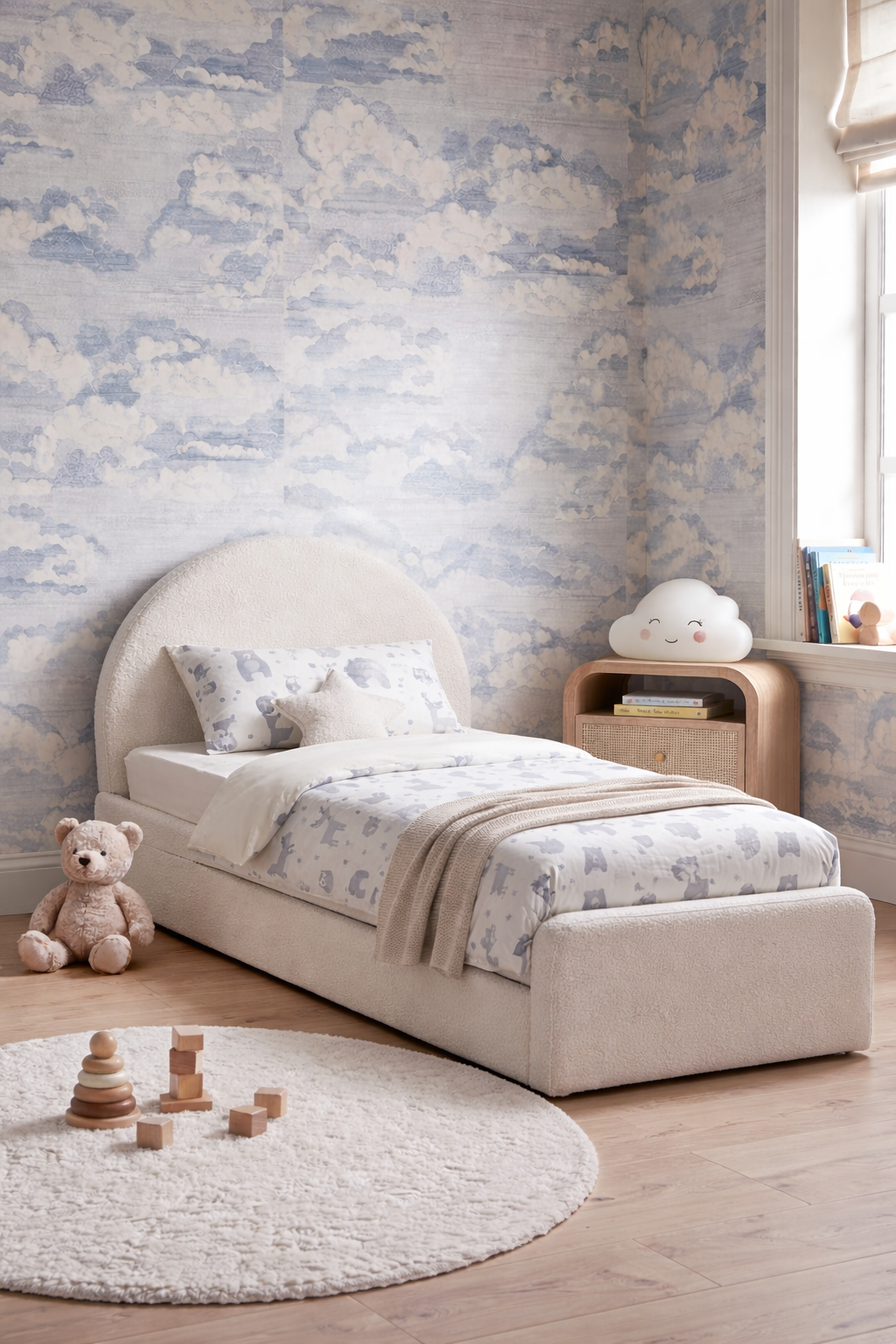 Tumo Off-White Boucle Kids' Bed