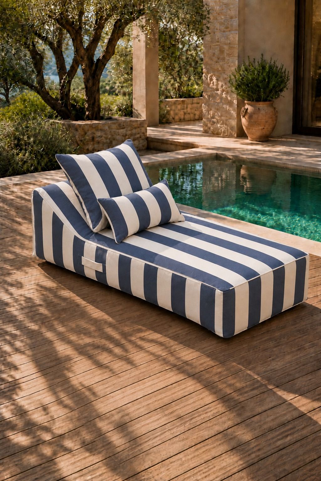 Vezan Blue Striped Outdoor Chaise